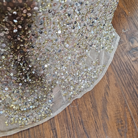 Mac Duggal dress, size 6, new with tags, bald spots on back bottom as shown - Picture 13 of 16